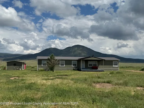180 Snell Rd, Nogal, NM 88301