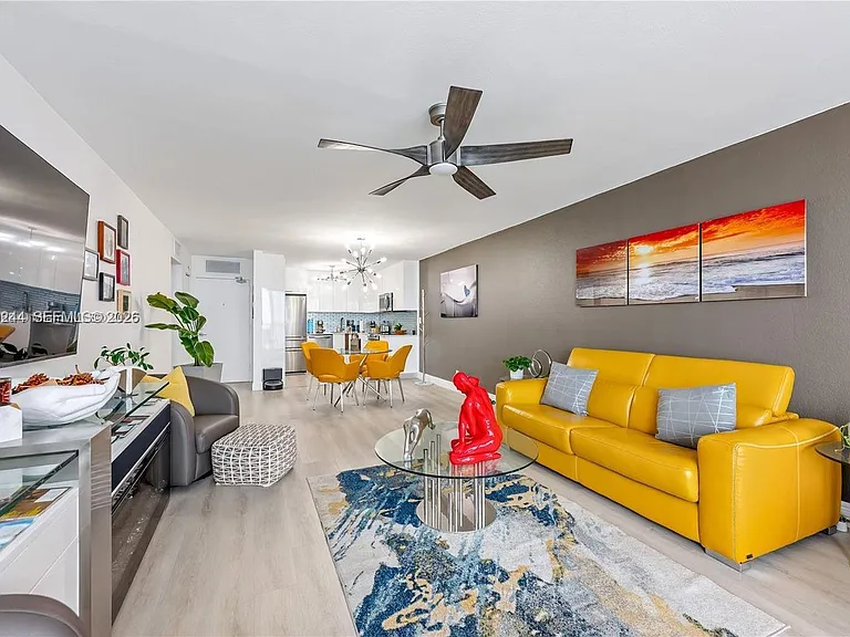2201 S Ocean Dr #2202 — Photo 4