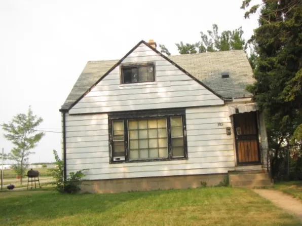 3923 North 30th STREET, Milwaukee, WI 53216