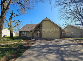 12106 E 88th Pl N, Owasso, OK 74055