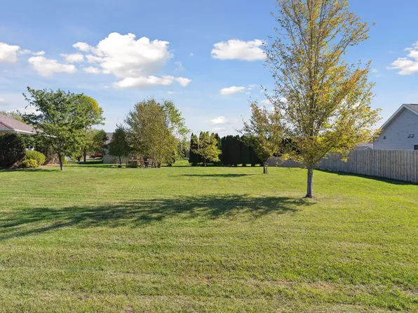 228 Frenzel Dr, Arlington, MN 55307