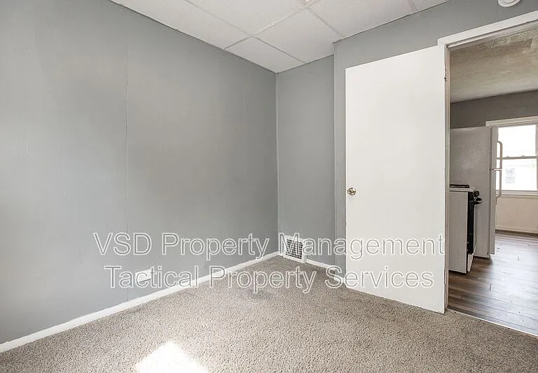 6924 Claasen Ave #UP — Photo 20