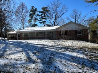 1453 Bopp Rd, Saint Louis, MO 63131