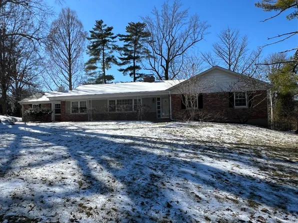 1453 Bopp Rd, Saint Louis, MO 63131