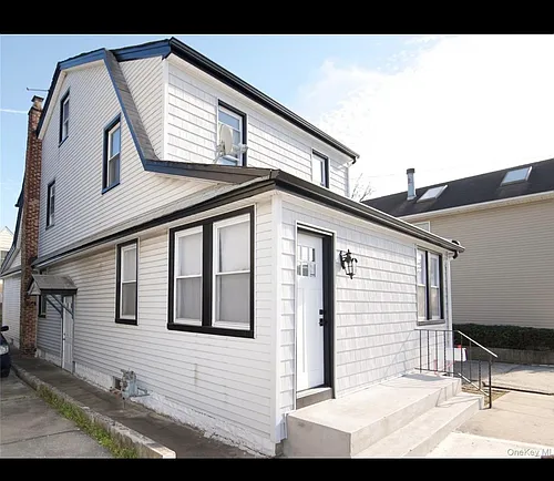 60 Gotham Ave Photo 1