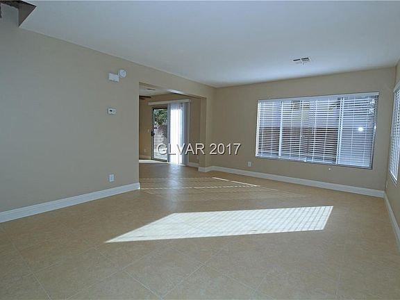 3rd image of 1455 Lodgepole Dr