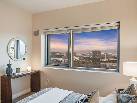 3rd image of 1 Mandalay Pl Unit 1011