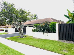 396 SW 28th Ave, Delray Beach, FL 33445