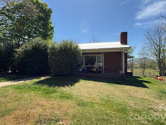 2nd image of 1582 Dutch Cove Rd