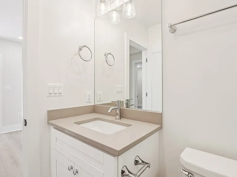 2236 40th St NW #1 — Photo 11