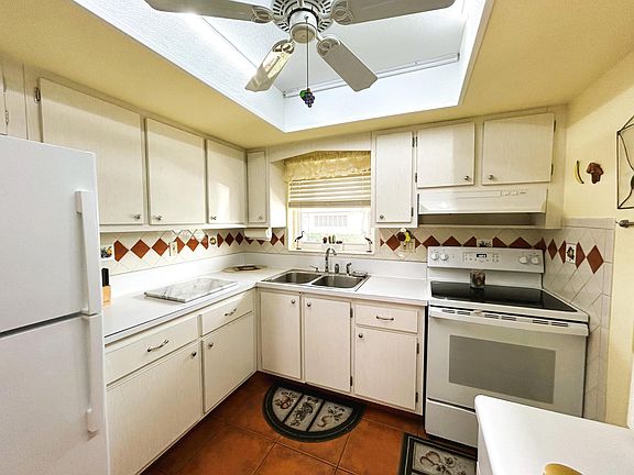 2nd image of 2855 Crosley Drive E #E