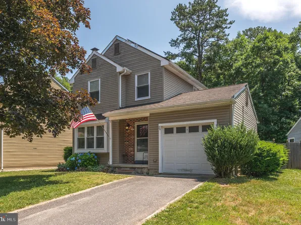 36 Woodvale Dr, Atco, NJ 08004