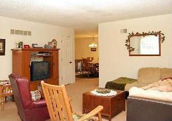 4th image of 6603 NW 70th St