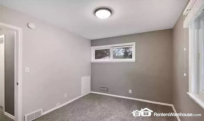2612 Toledo Ave S — Photo 11