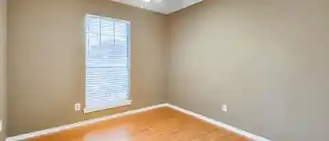 1424 Savannah St — Photo 8