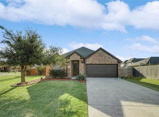 77 N Highland Dr, Sanger, TX 76266