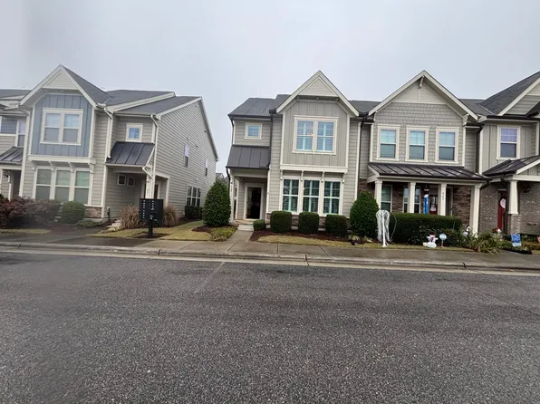 925 Ambergate Sta, Apex, NC 27502