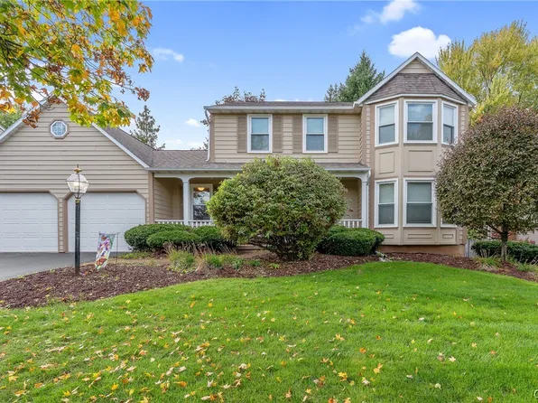 7505 Overland Dr, North Syracuse, NY 13212