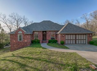 1862 Dodd Ave, Springdale, AR 72764