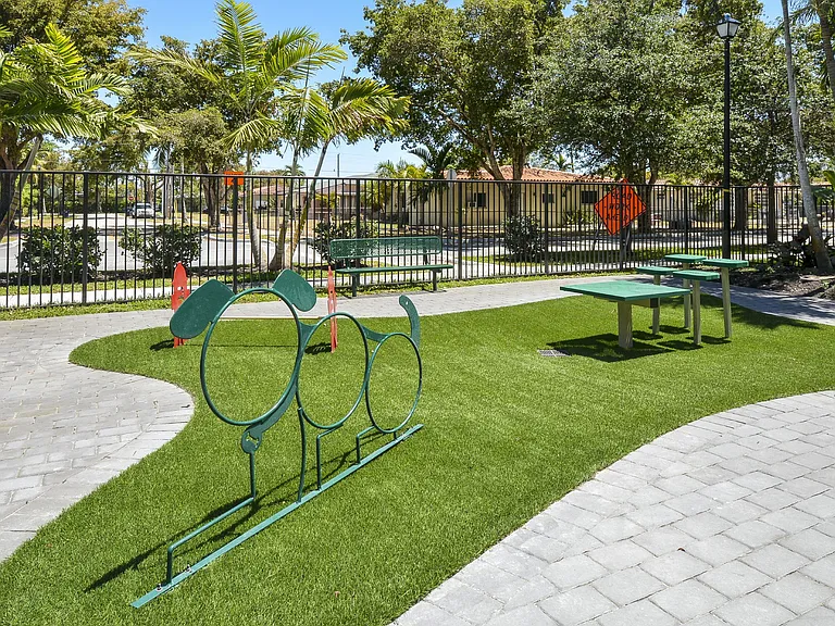 Solena West Miami I — Photo 8