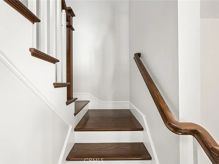 390 N Cambridge St — Photo 31