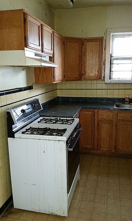 5379 Fischer St, photo 8