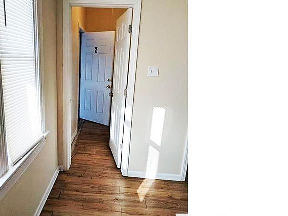 2nd image of 8141 S Escanaba Ave #2