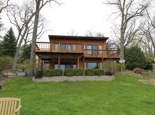 30335 Cedar Dr, Burlington, WI 53105
