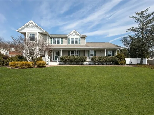 1 Michael Ct, Stony Point, NY 10980