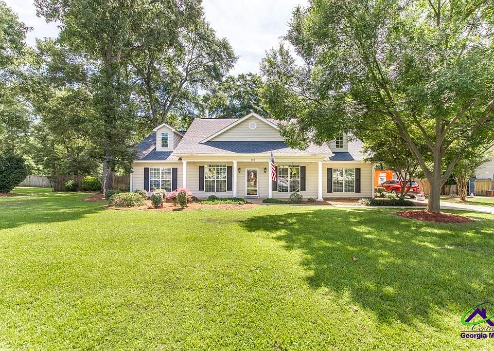 1st image of 165 Crystal Ridge Cir