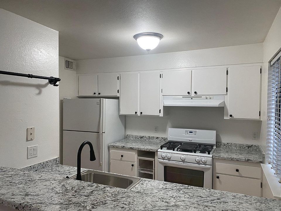 1st image of 787 Stralla Court