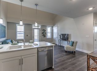 10433 S 132nd St APT 204, Omaha, NE 68138