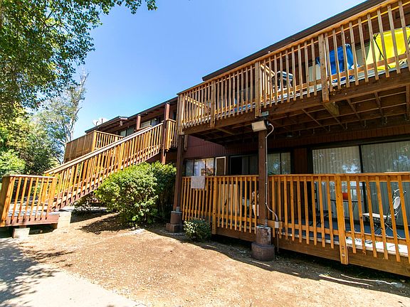 3rd image of 124 Benson Ave APT 9