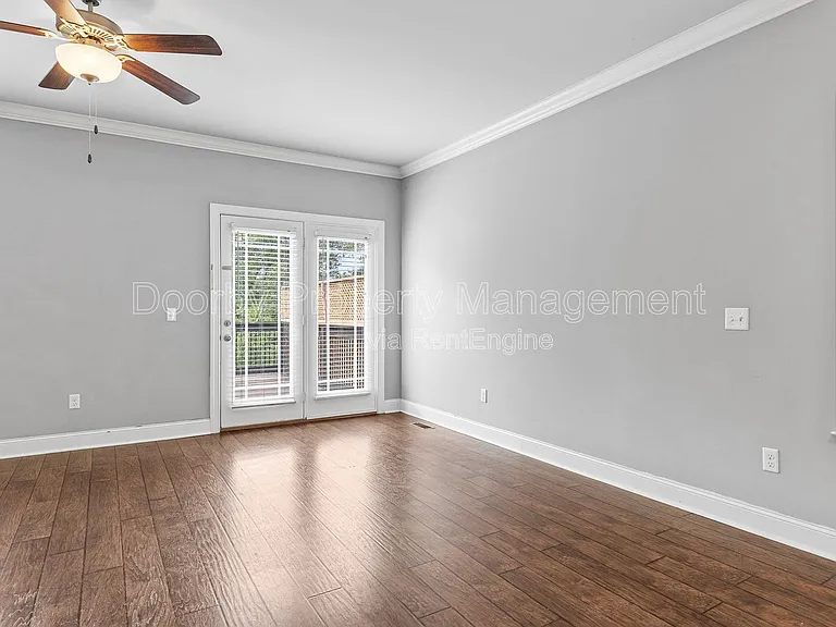 723 Ladd Ave — Photo 10