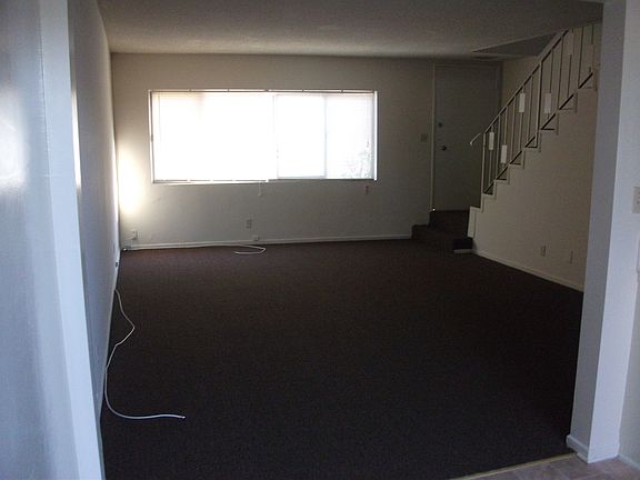 3rd image of 14640 Halldale Ave APT 4