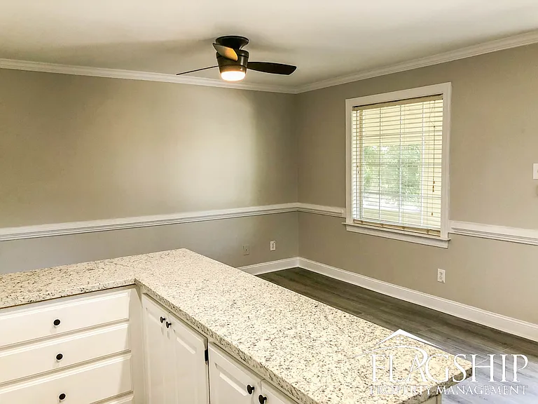 806 N Berkeley Blvd — Photo 3