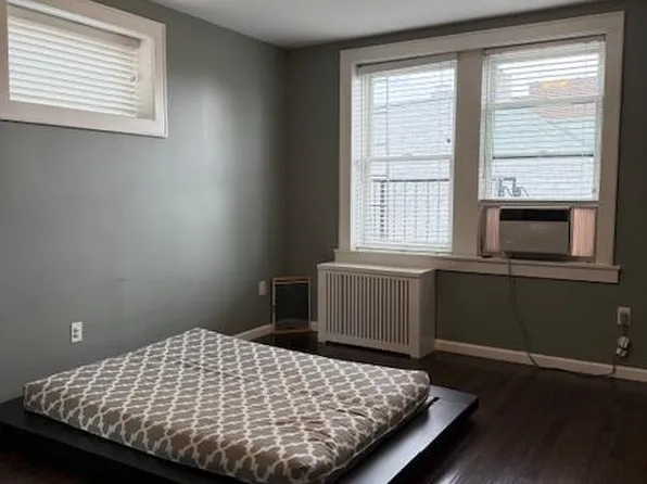 33 62nd Street image 10 of 20