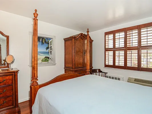 Sold by Robert E. Hill  | media 13