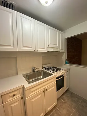 Rented by Corcoran | media 8