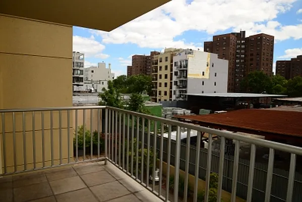 Rented by Citi Habitats | media 10