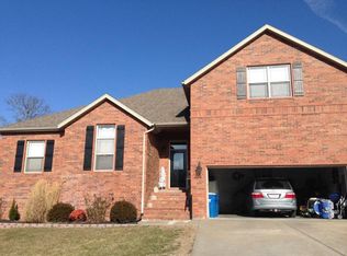 705 E Mining Camp Rd, Nixa, MO 65714