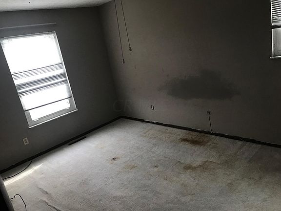 5th image of 2445 Winding Hills Ct