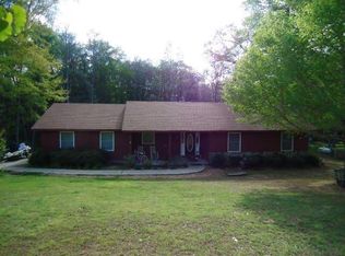 308 Moccasin Trl, Lagrange, GA 30241