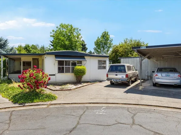 2252 Table Rock Rd Space 13, Medford, OR 97501