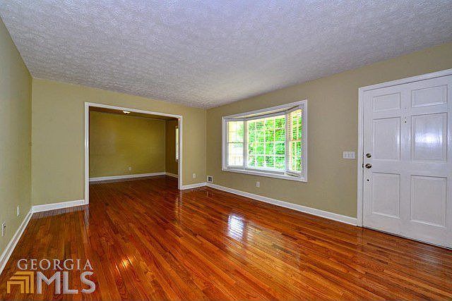 1st image of 1848 Beaver Dam Ln NE