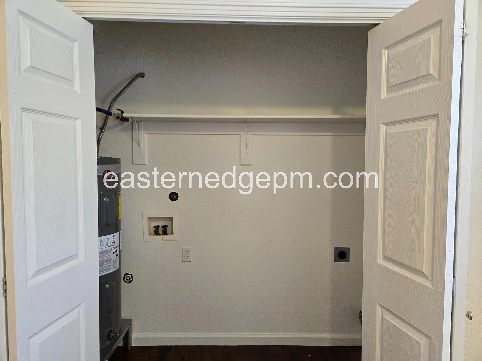 2 bed, 900 sqft, $1,225 — Photo 4