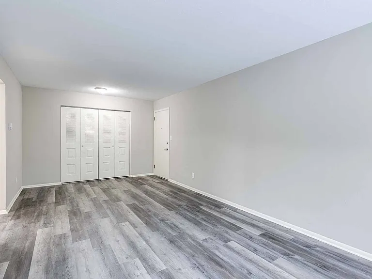 Priscilla Standish Apartments — Photo 35