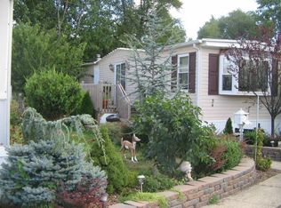34 Locust Grv, Hazlet, NJ 07730