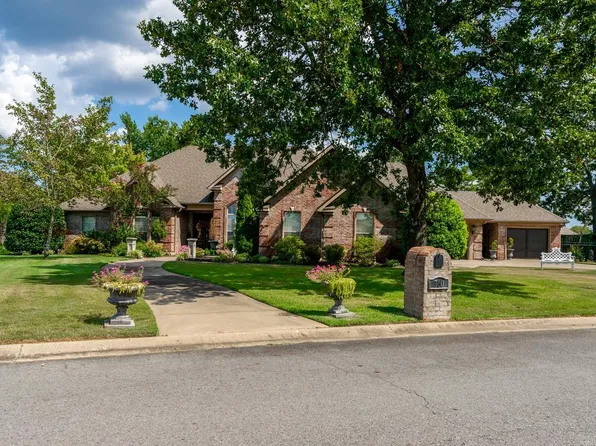 760 Bristol Ln, Conway, AR 72034
