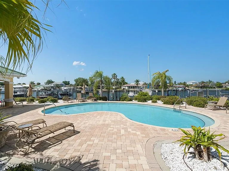 6420 Sunset Bay Cir — Photo 48